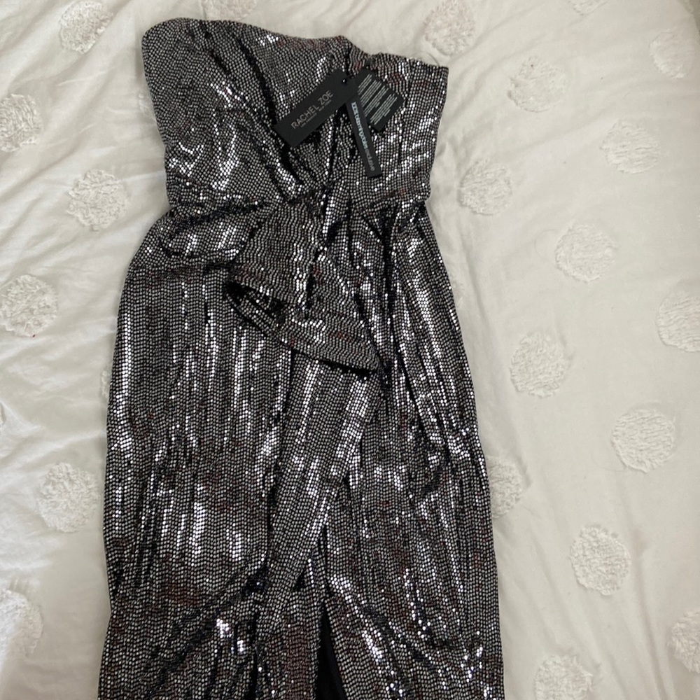 Beautiful black and silver sequins dress.